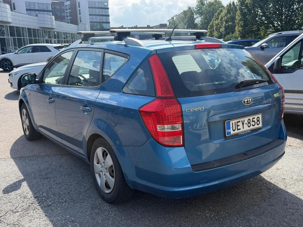 Kia Ceed 2010 Sininen
