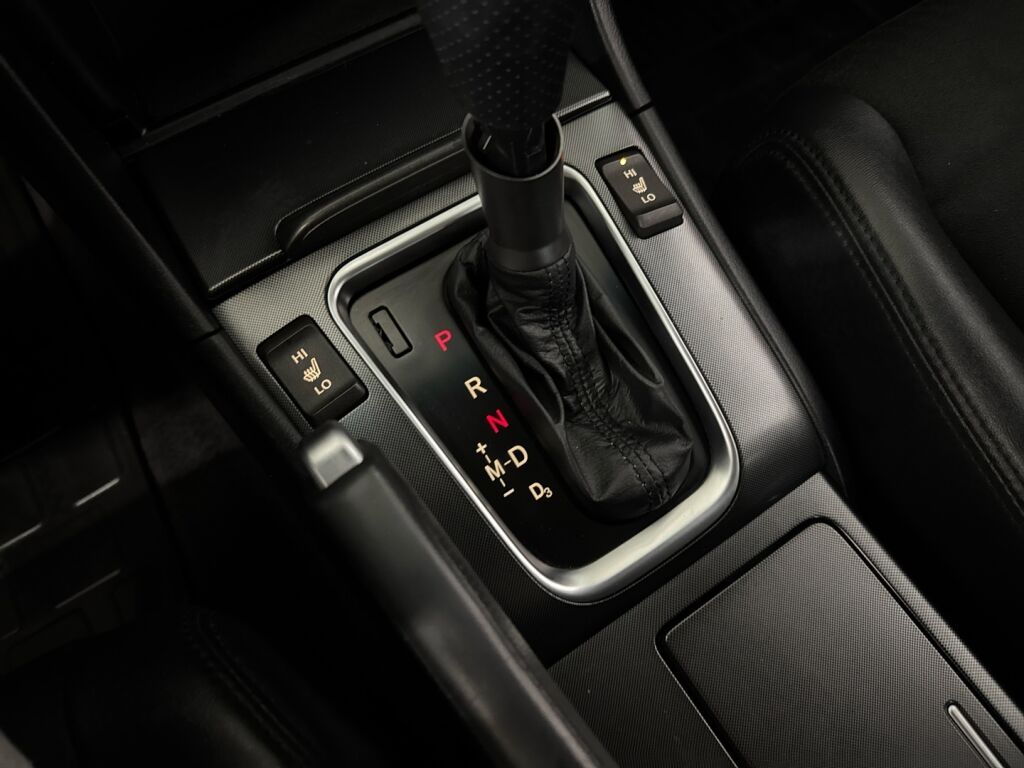 Honda Accord 2008 Ruskea (beige)