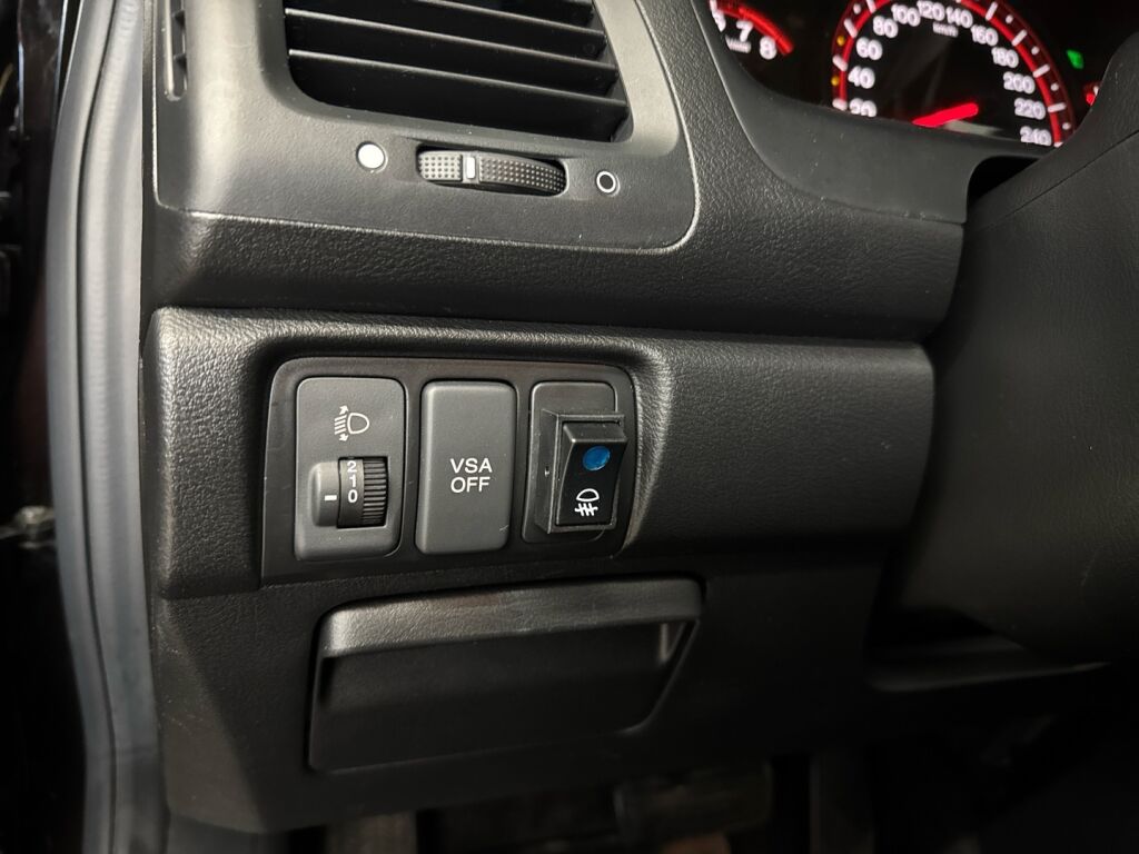 Honda Accord 2008 Ruskea (beige)