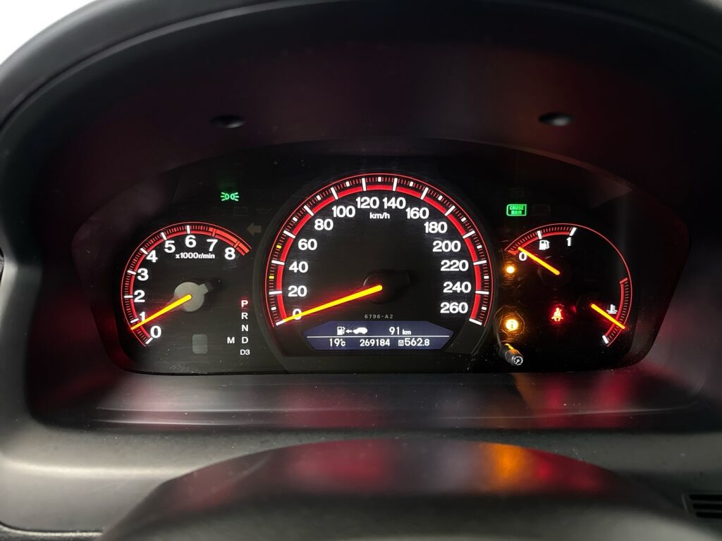 Honda Accord 2008 Ruskea (beige)