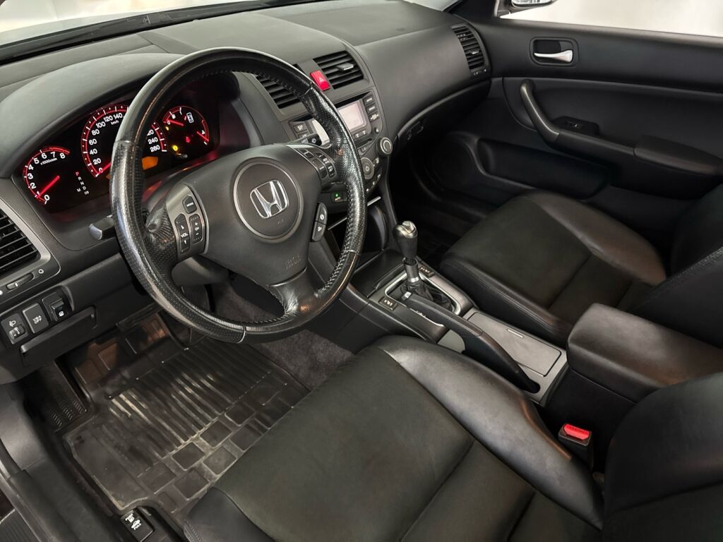 Honda Accord 2008 Ruskea (beige)