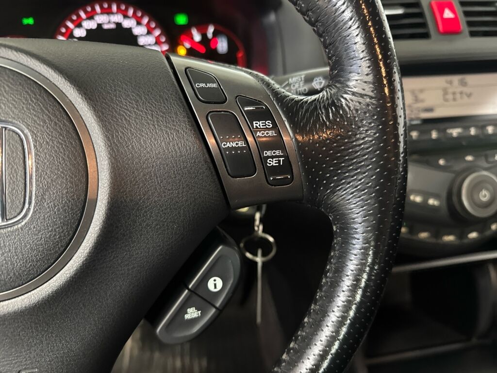 Honda Accord 2008 Ruskea (beige)