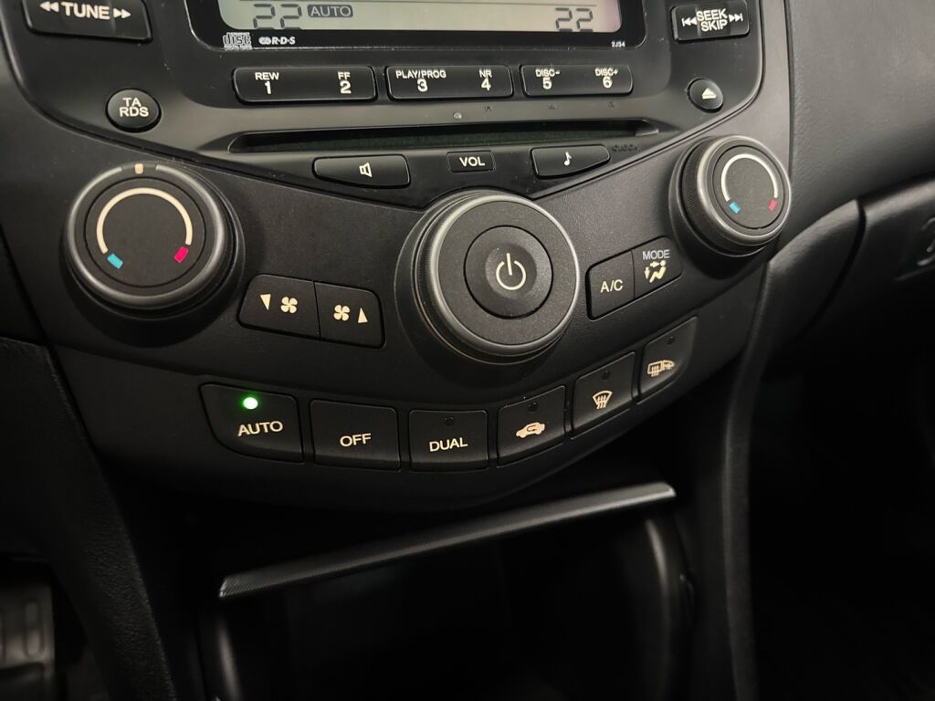 Honda Accord 2008 Ruskea (beige)