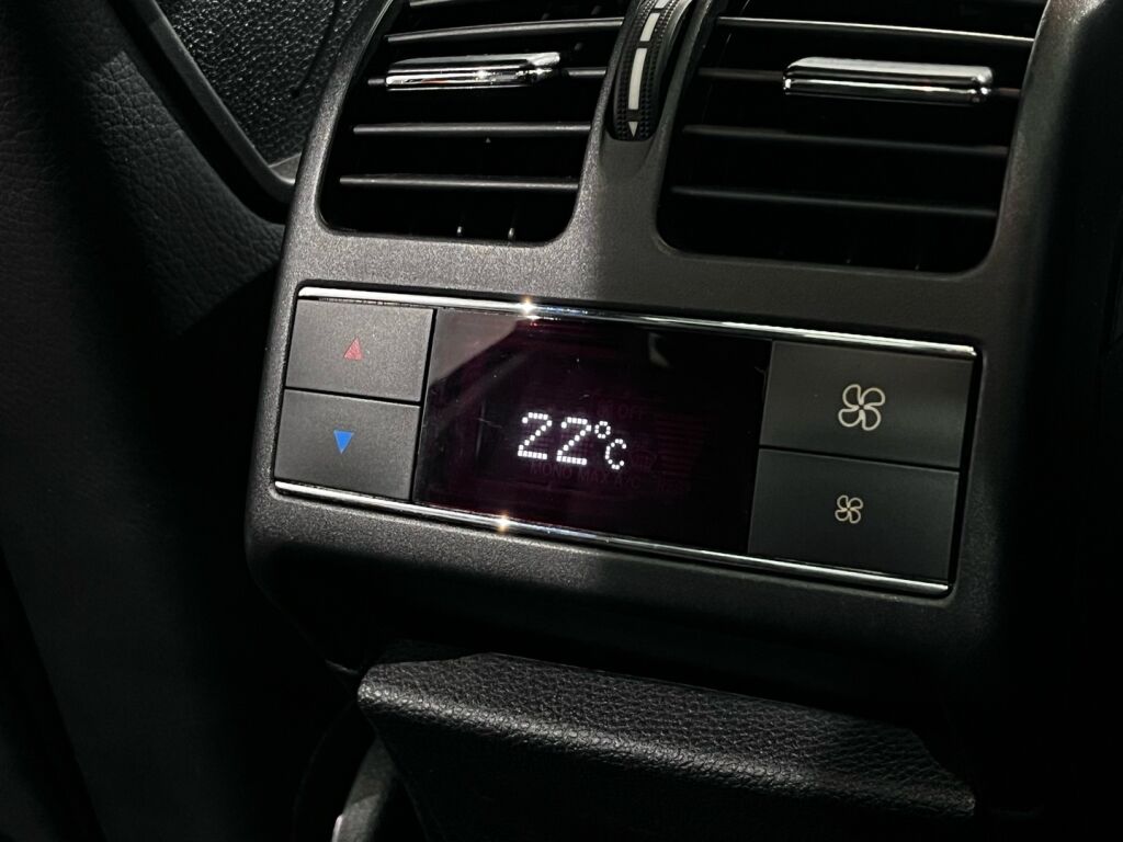 Mercedes-Benz C 2007 Musta