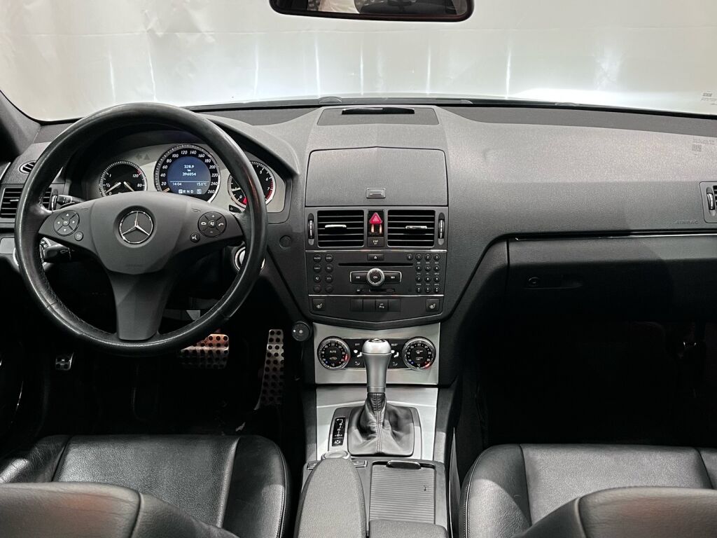 Mercedes-Benz C 2007 Musta