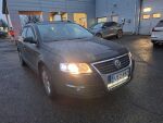 Volkswagen Passat 2007 Musta