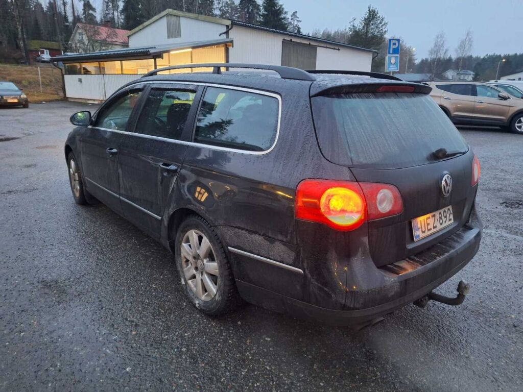 Volkswagen Passat 2007 Musta