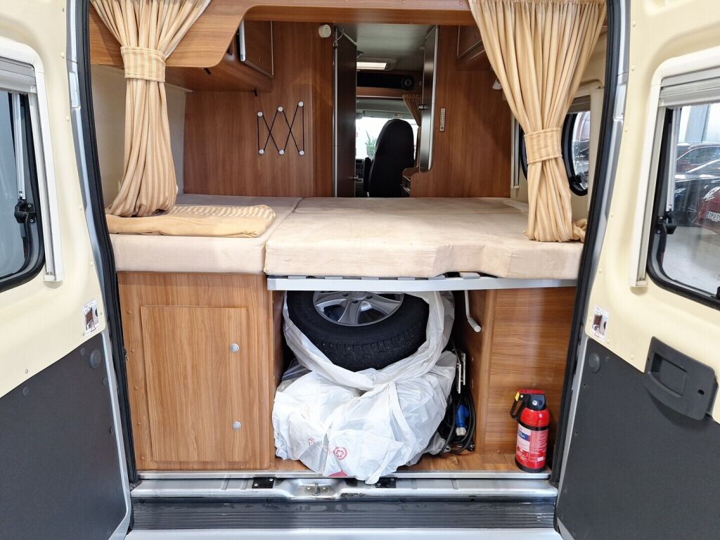 Pössl Globecar 2010 Harmaa