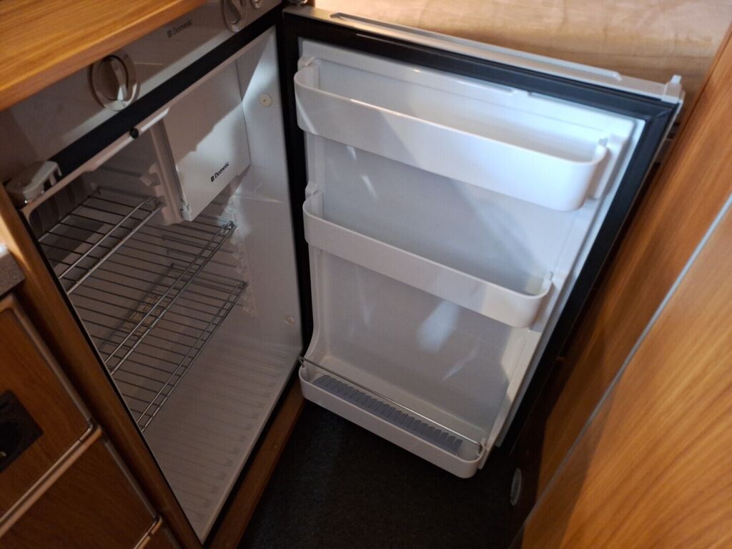 Pössl Globecar 2010 Harmaa