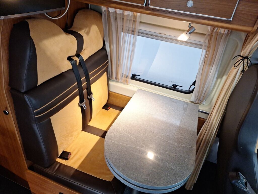 Pössl Globecar 2010 Harmaa