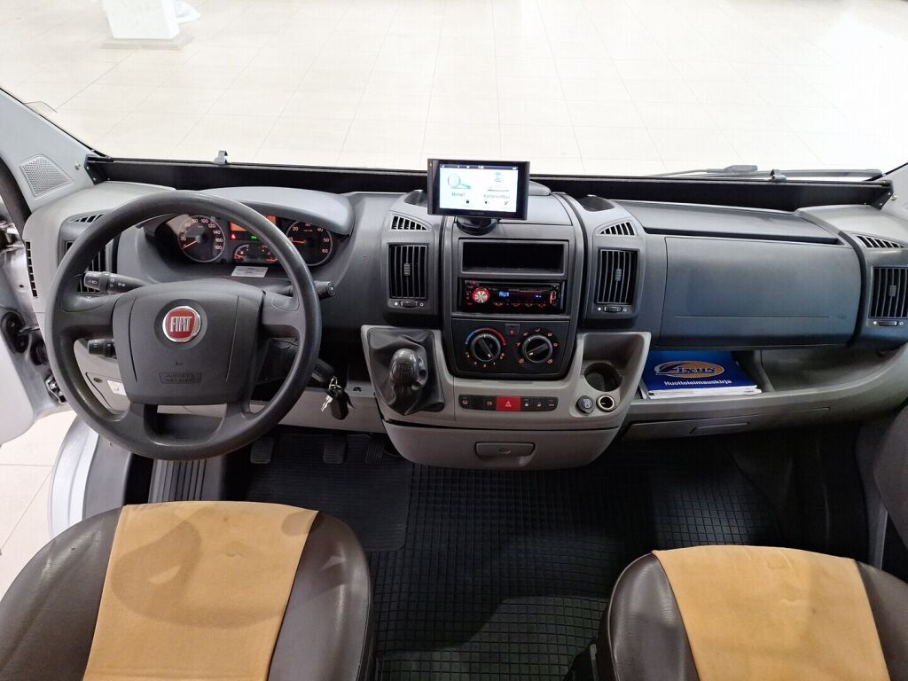 Pössl Globecar 2010 Harmaa