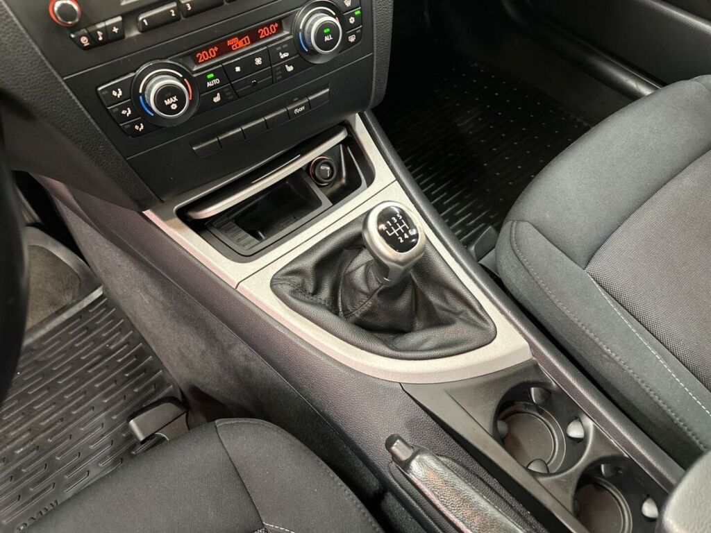 BMW 116 2010 Sininen