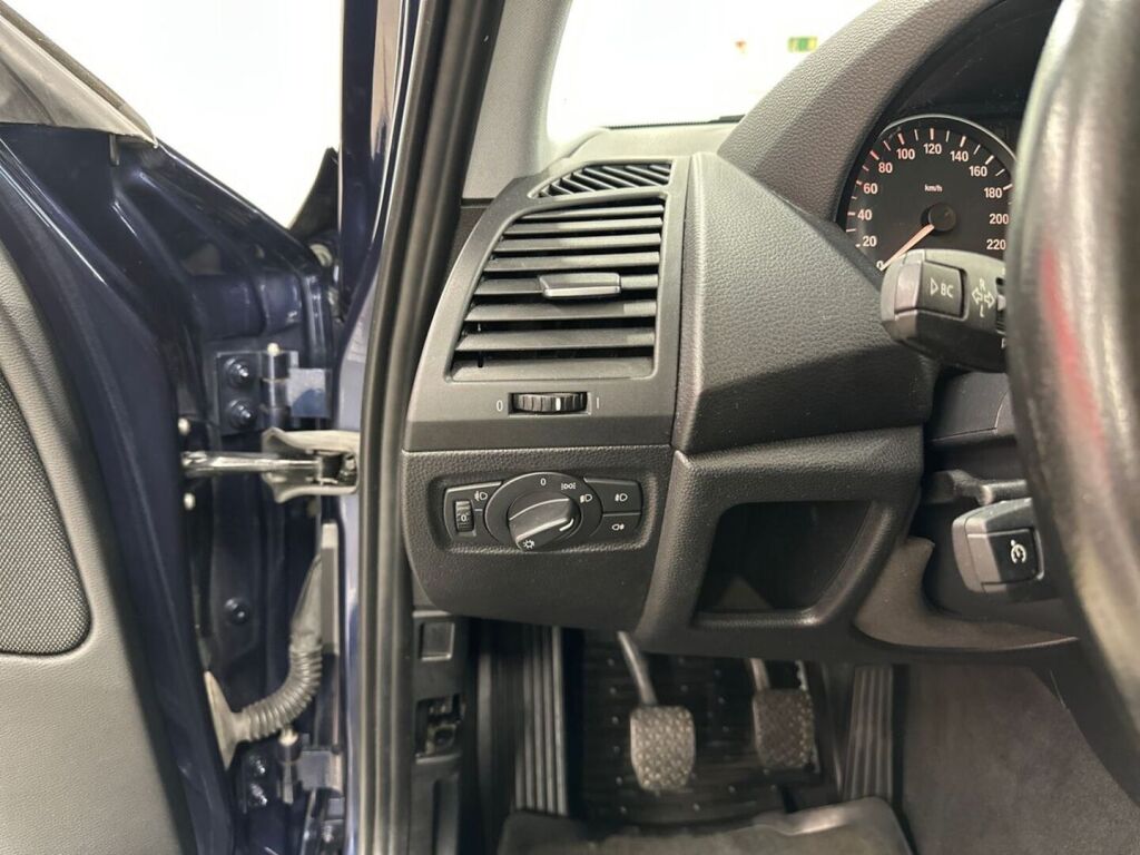 BMW 116 2010 Sininen