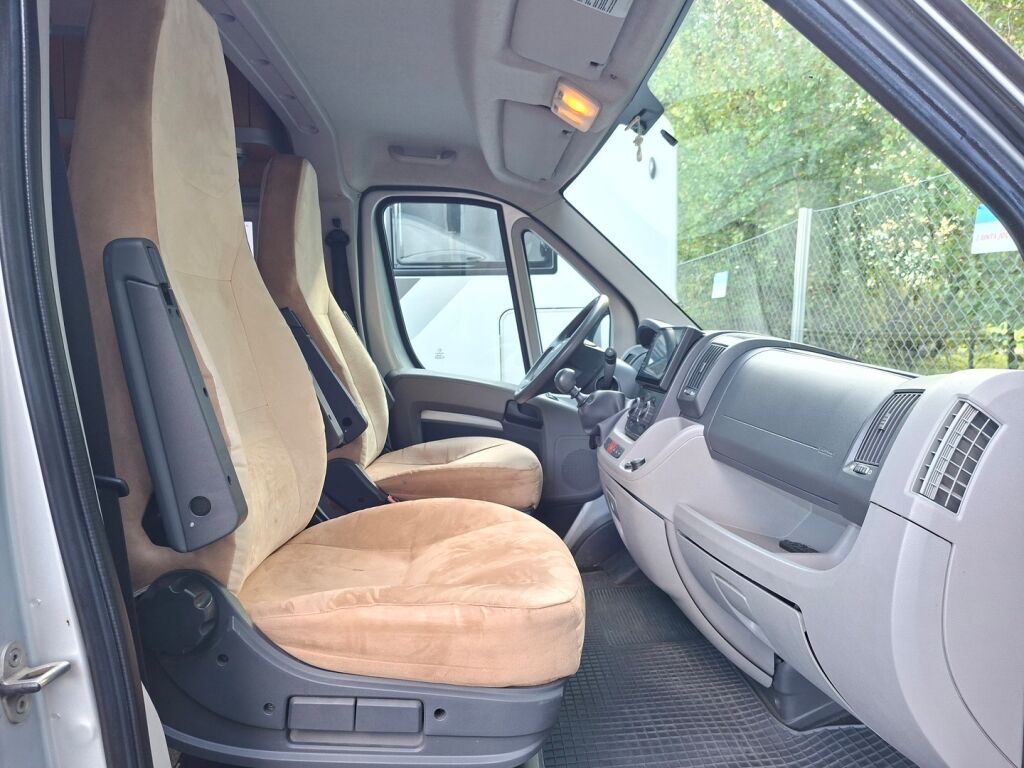Hymer Car 322 VAN 600 2010 Harmaa