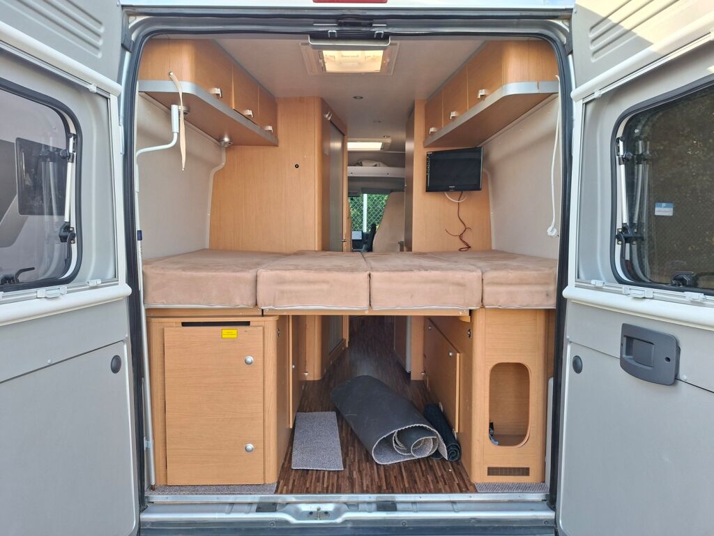 Hymer Car 322 VAN 600 2010 Harmaa