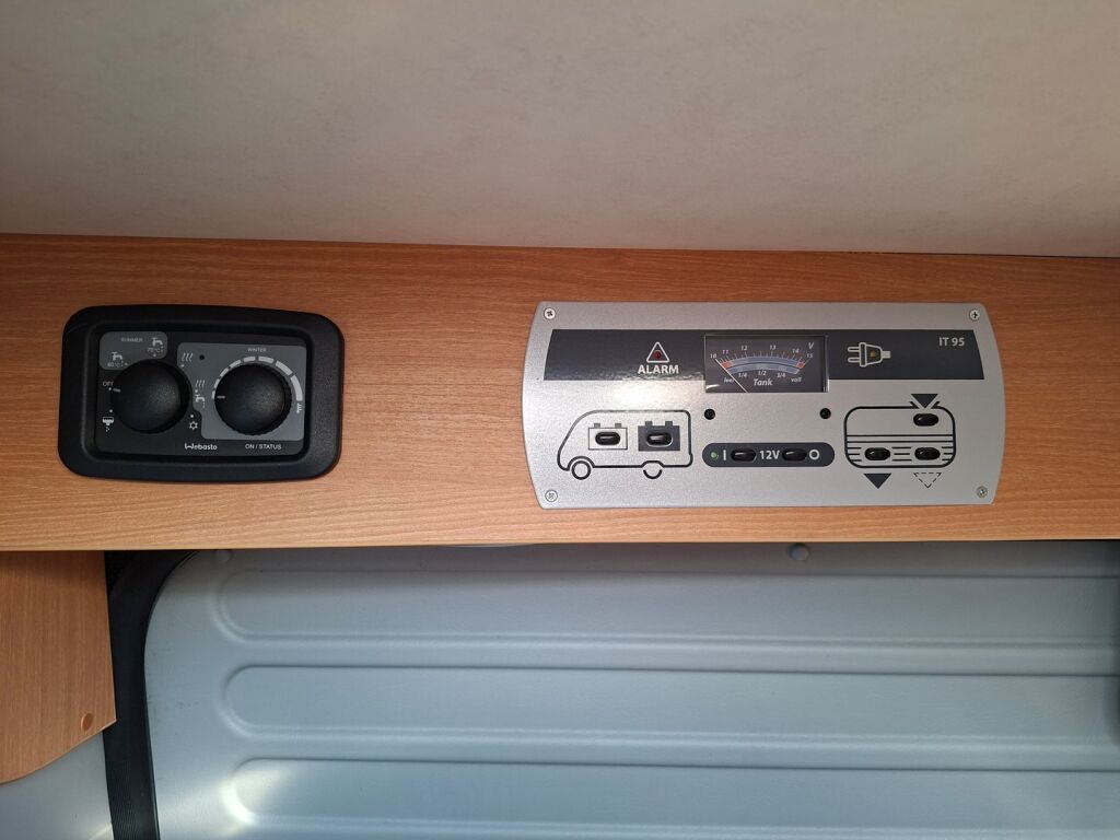 Hymer Car 322 VAN 600 2010 Harmaa