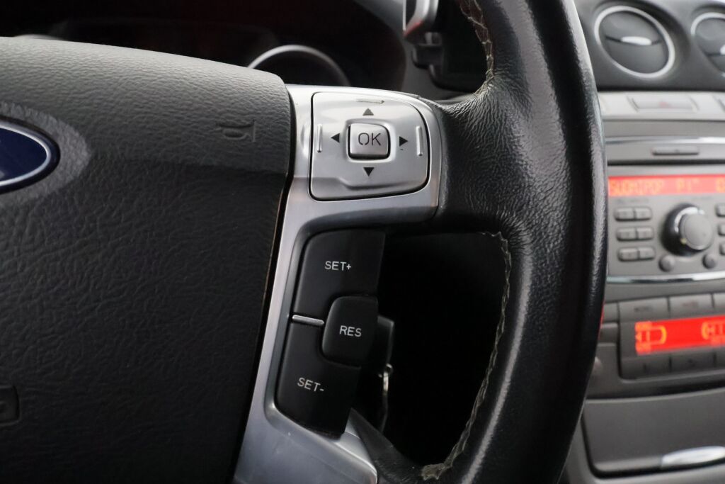 Ford S-Max 2010 Musta