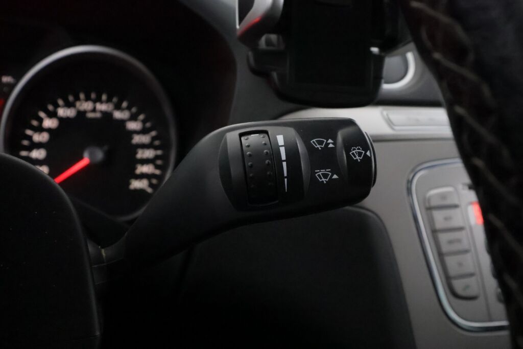 Ford S-Max 2010 Musta