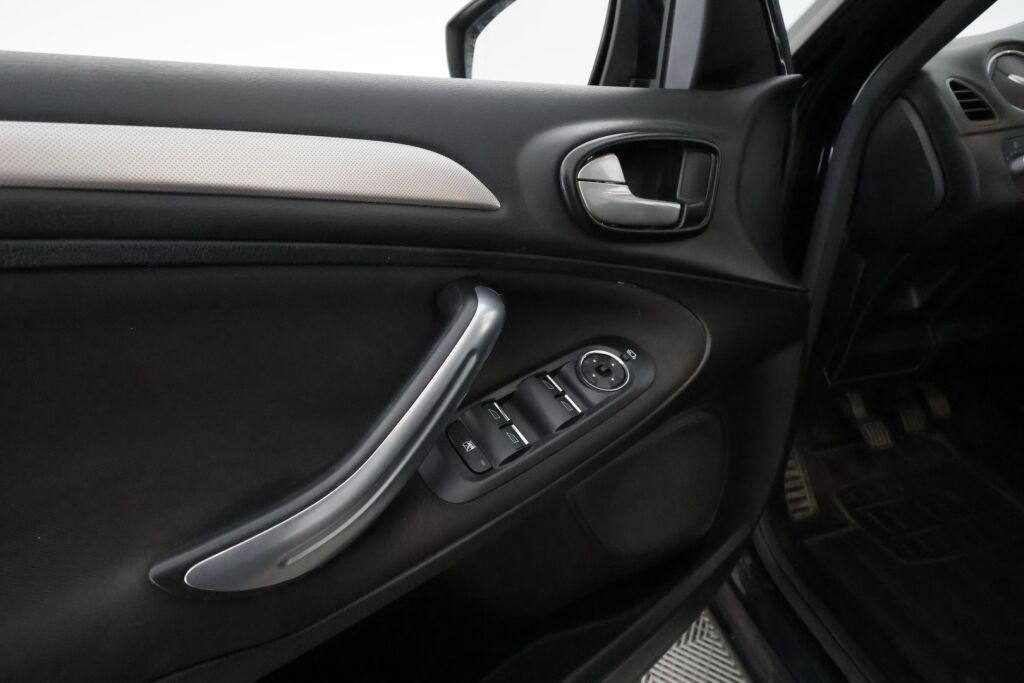 Ford S-Max 2010 Musta