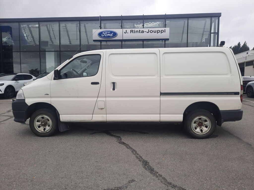 Toyota Hiace 2007 Valkoinen