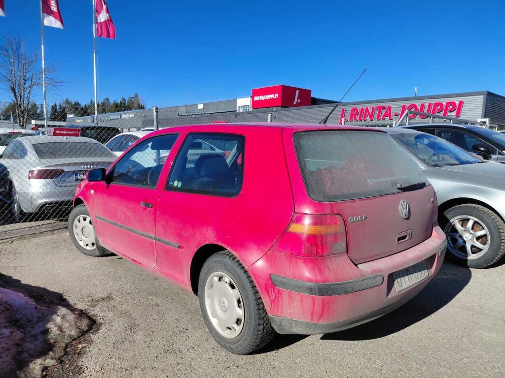 Volkswagen Golf 2000 Punainen