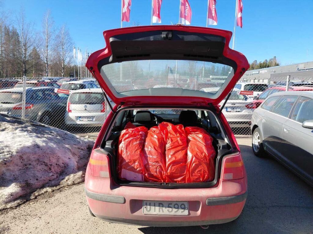 Volkswagen Golf 2000 Punainen