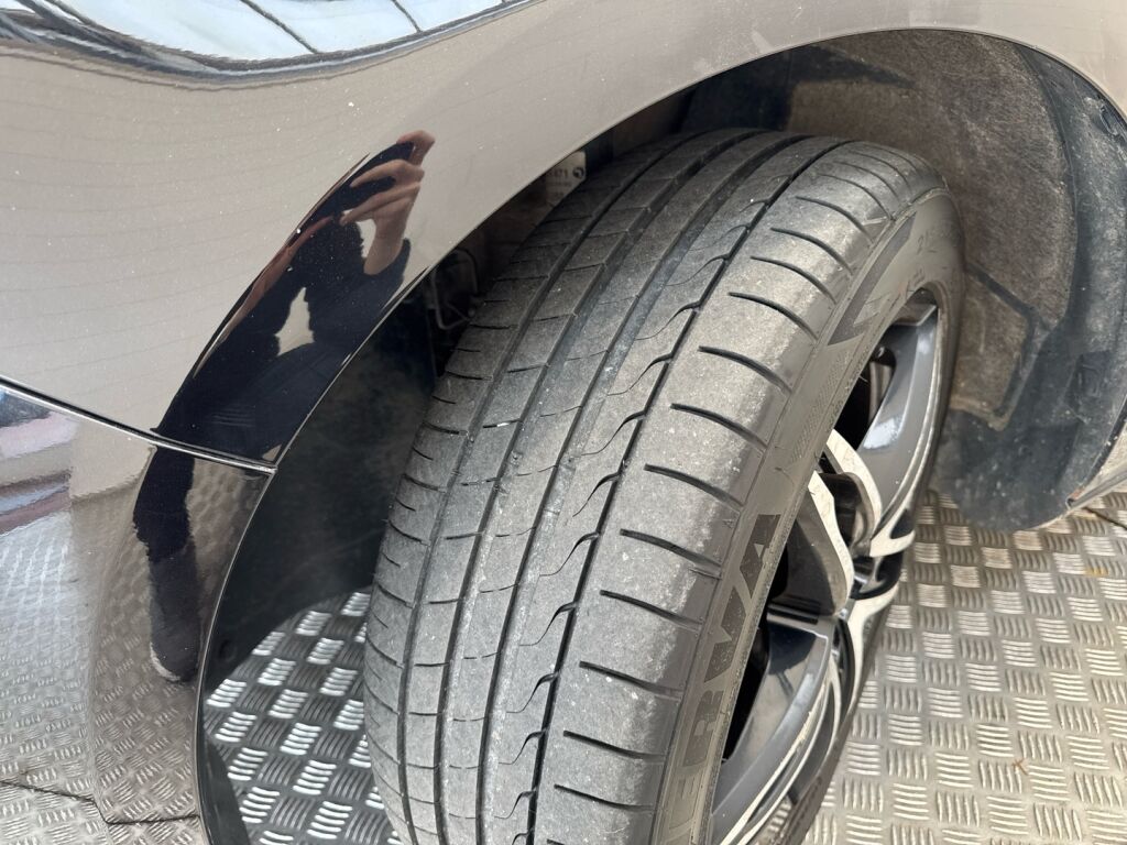 Opel Astra 2010 Musta