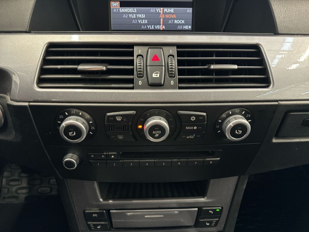 BMW 520 2010 Ruskea (beige)