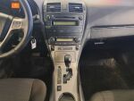 Toyota Avensis 2010 Musta
