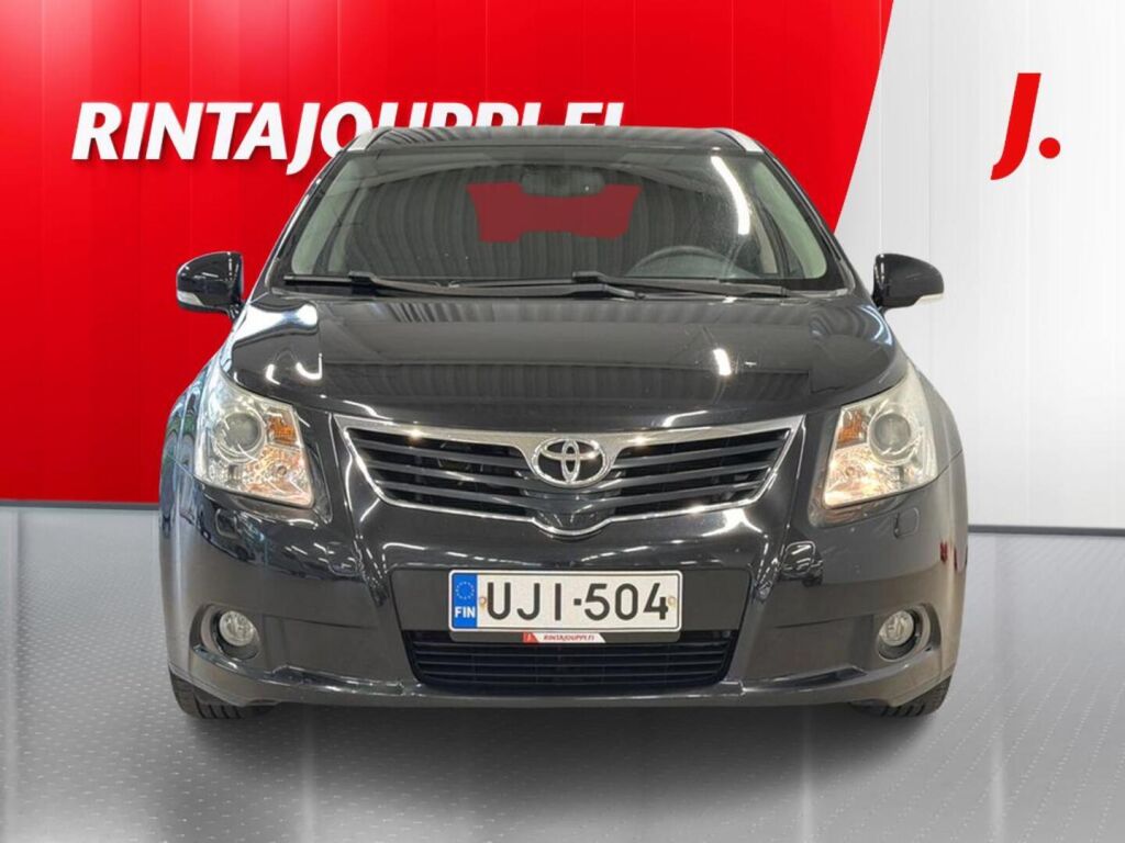 Toyota Avensis 2010 Musta