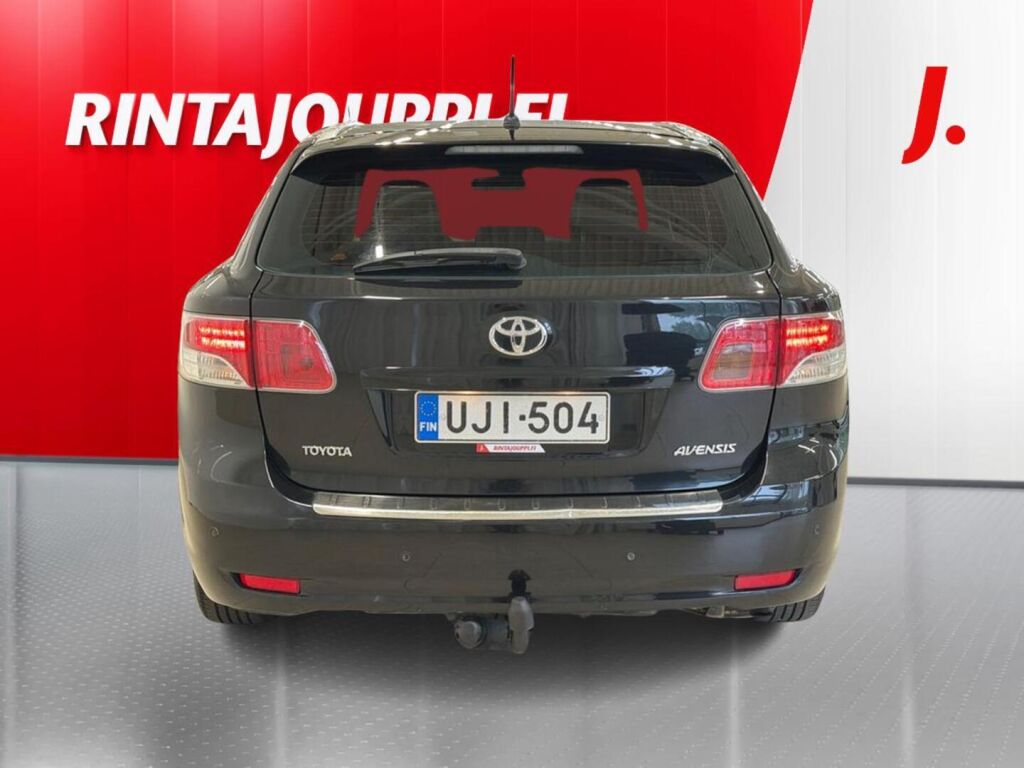 Toyota Avensis 2010 Musta