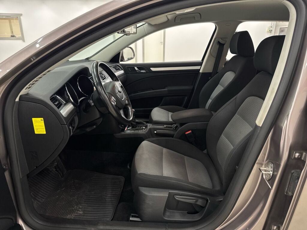 Skoda Superb 2010 Harmaa