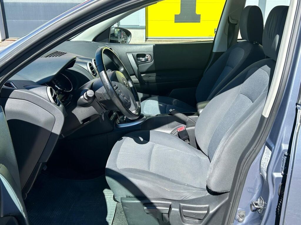 Nissan Qashqai 2010 Sininen