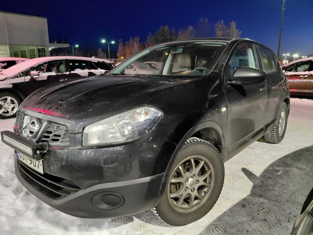 Nissan Qashqai 2010 Musta
