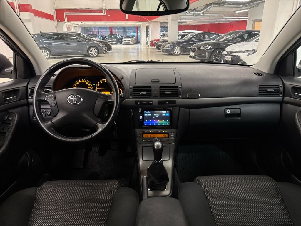 Toyota Avensis 2007 Vihreä