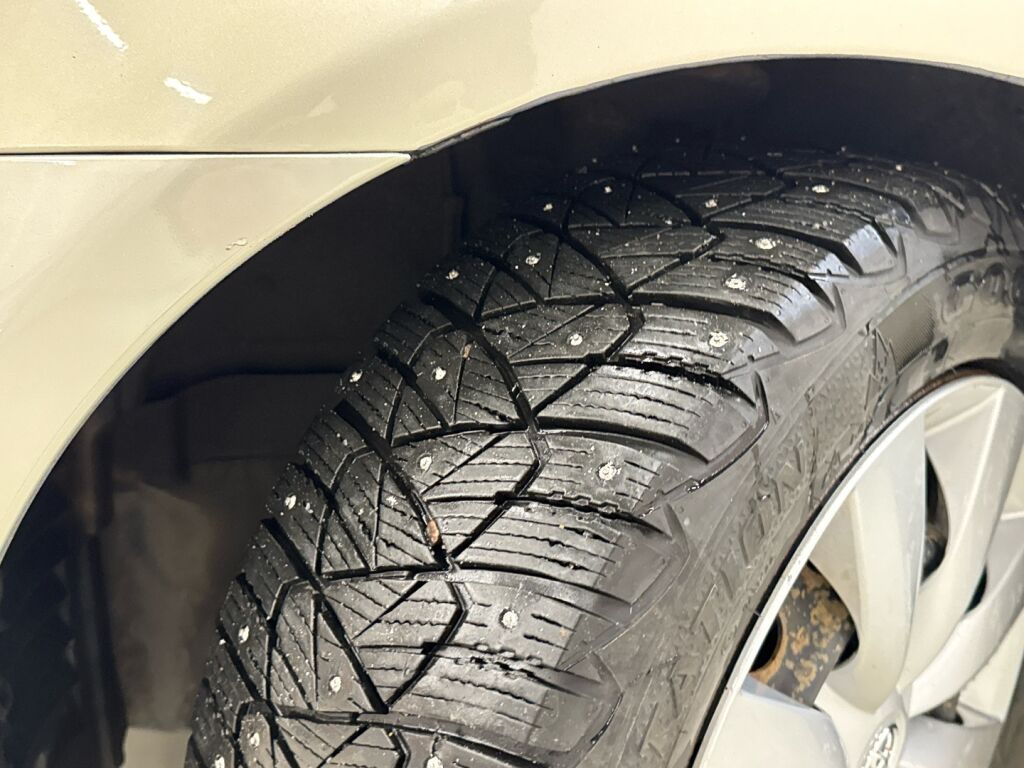 Toyota Avensis 2007 Vihreä