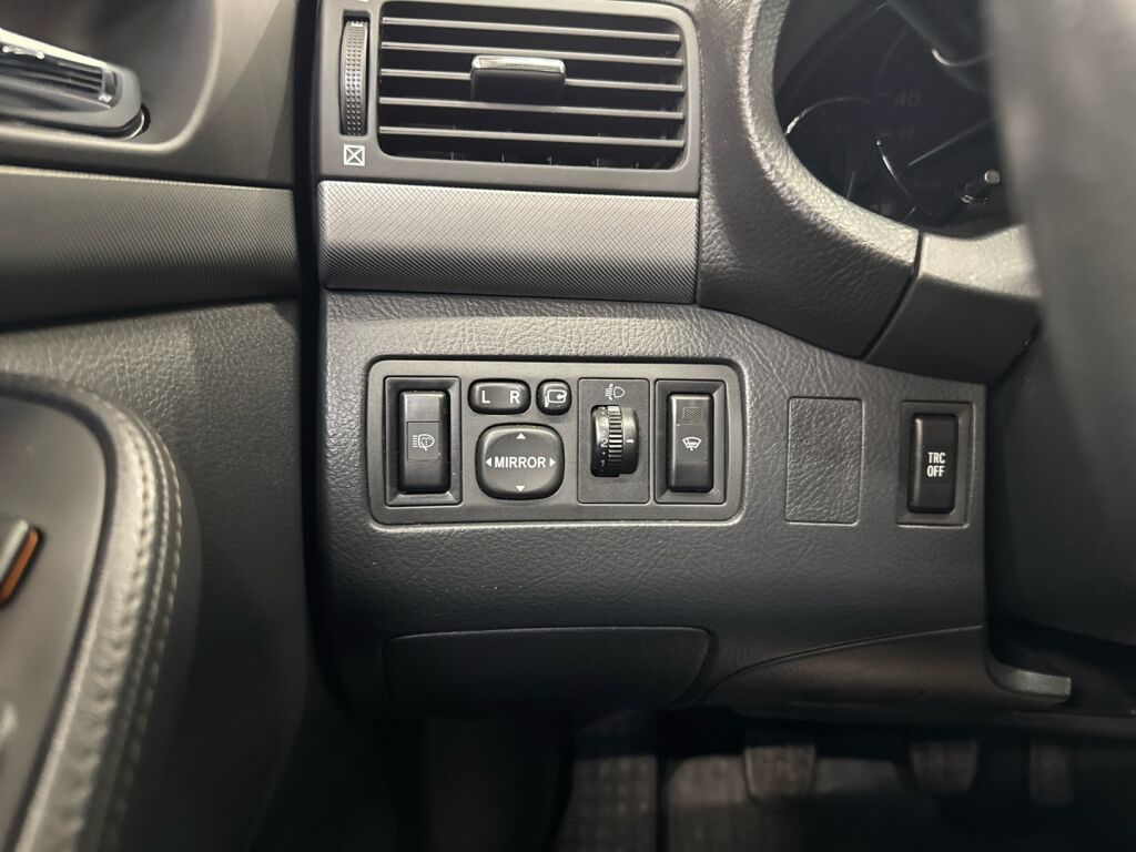 Toyota Avensis 2007 Vihreä