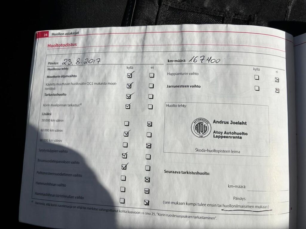 Skoda Octavia 2010 Musta