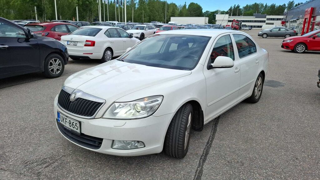 Skoda Octavia 2010 Valkoinen