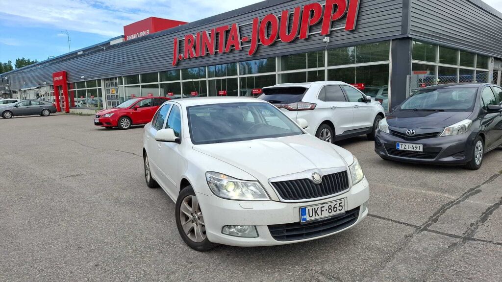 Skoda Octavia 2010 Valkoinen