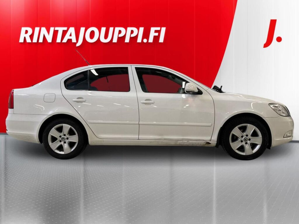 Skoda Octavia 2010 Valkoinen