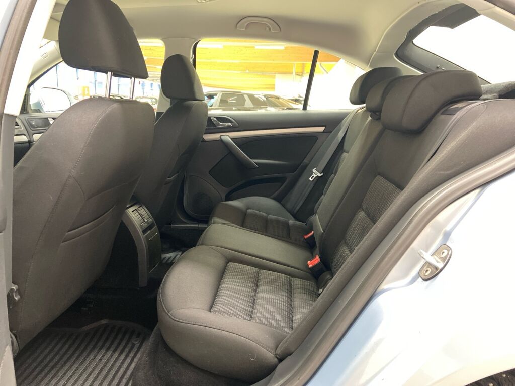 Skoda Octavia 2010 Sininen