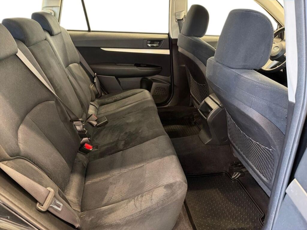 Subaru Outback 2011 Musta
