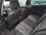 Opel Astra 2011 Punainen