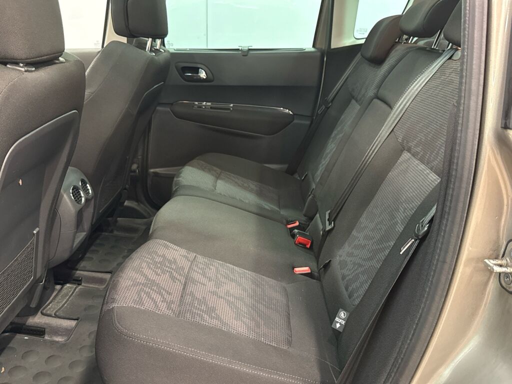 Peugeot 3008 2010 Harmaa