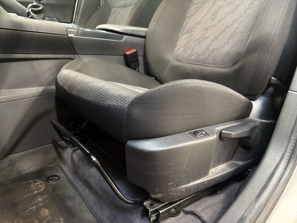 Peugeot 3008 2010 Harmaa