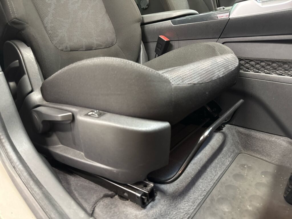 Peugeot 3008 2010 Harmaa