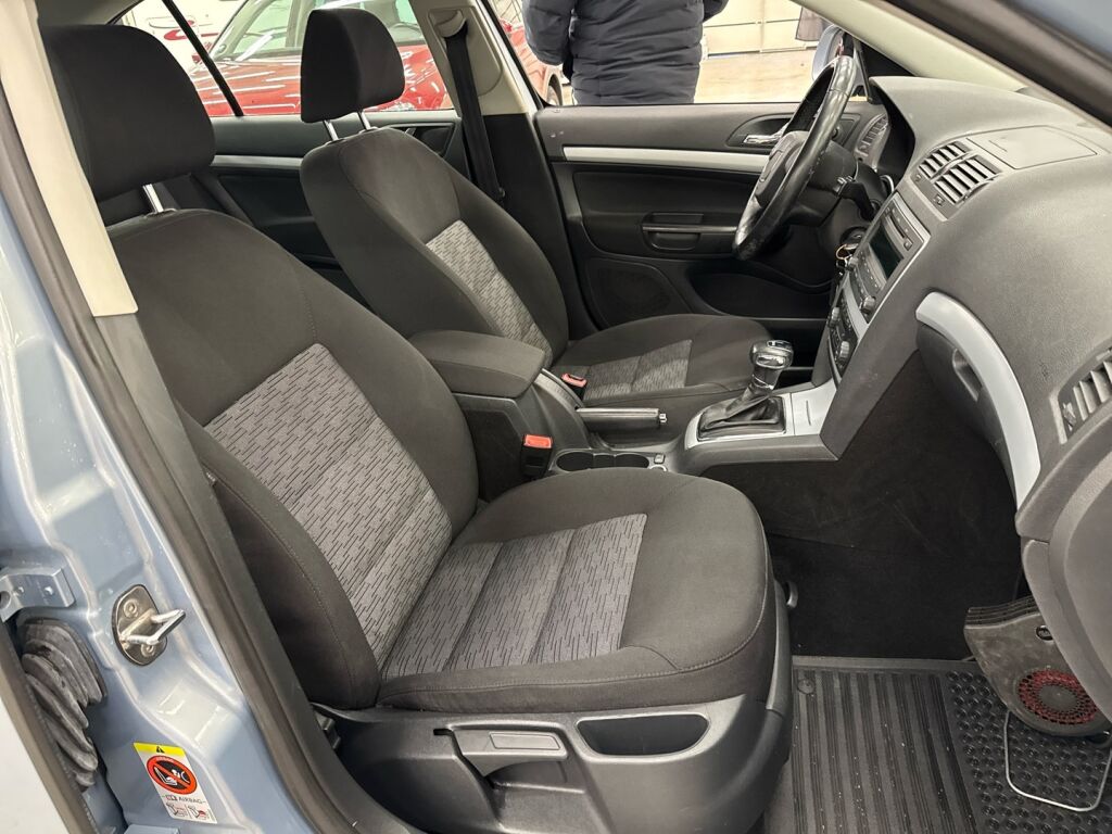 Skoda Octavia 2011 Sininen