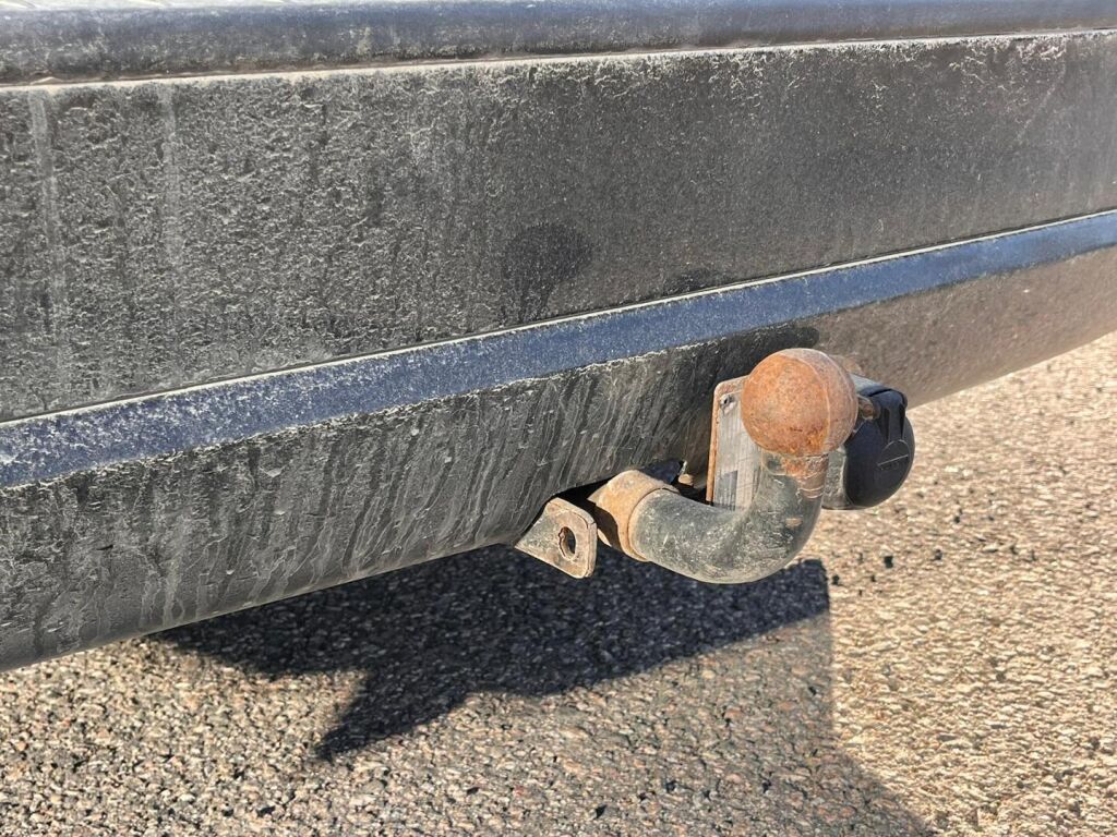 Volvo V70 2007 Musta