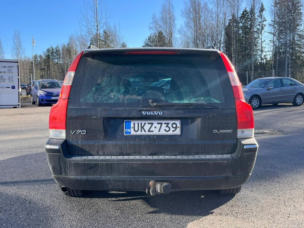 Volvo V70 2007 Musta